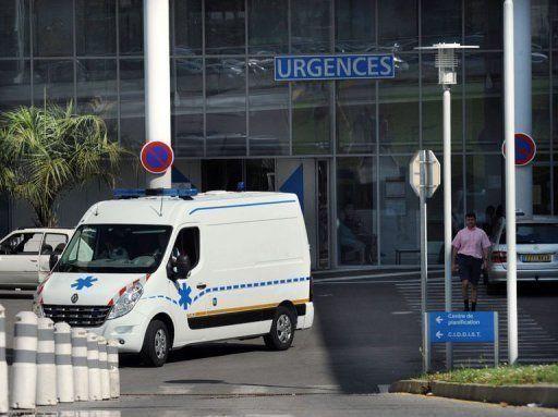 ambulances-hospital